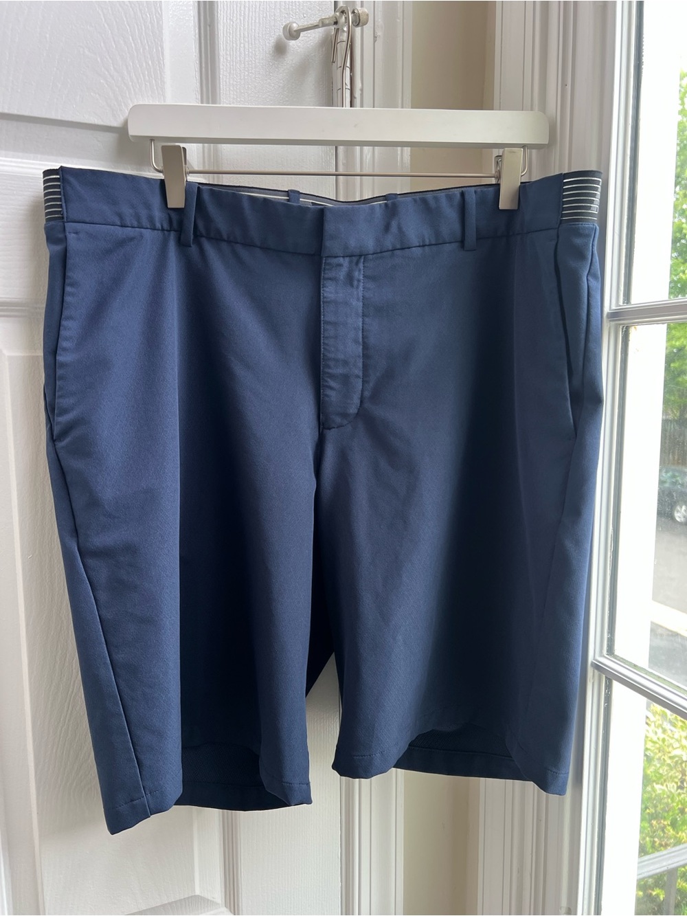 Nike Golf Dri-FIT Men’s Navy Flat Front Golf Shorts Stretch Waist Size 38